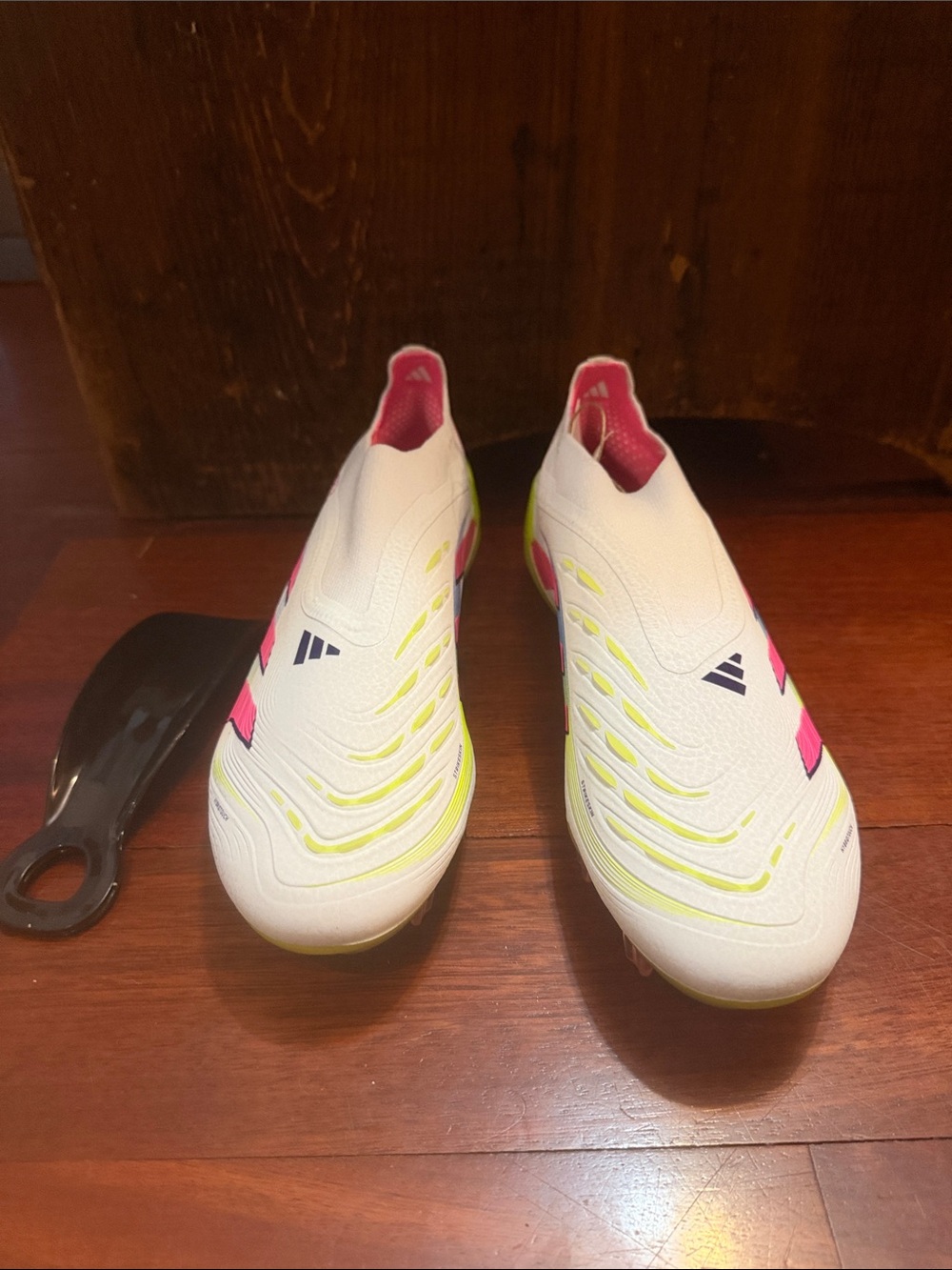 Adidas PREDATOR Elite LL laceless ⚽️ Cleats Men Sz 6.5 Women Sz 7.5 NEW